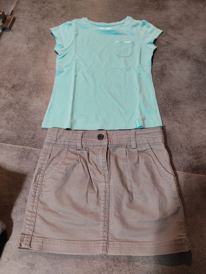 Ensemble tee-shirt + jupe