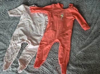 2 pyjamas filles 12 mois