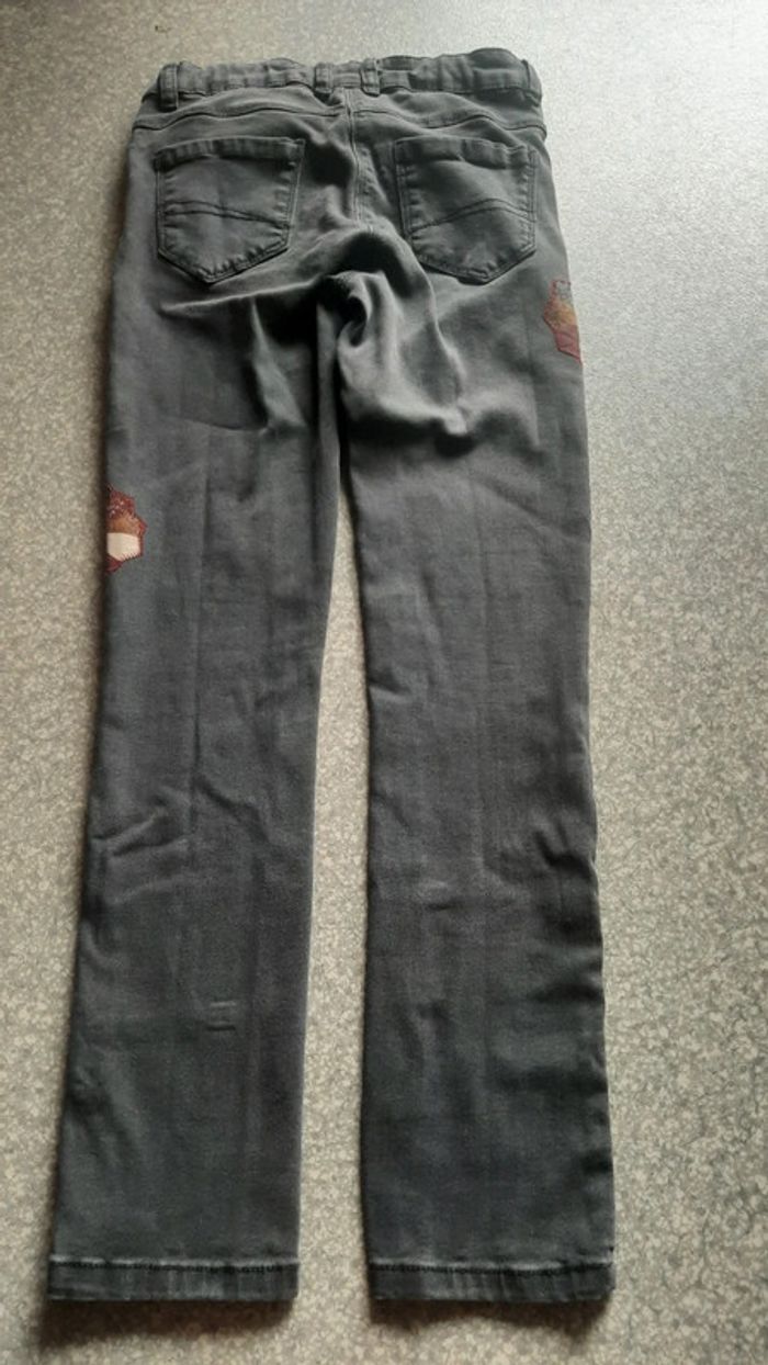 Pantalon gris 9ans - photo numéro 2