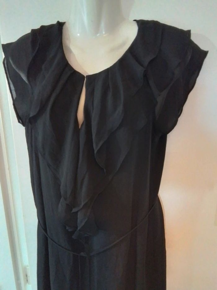 Robe. - photo numéro 3