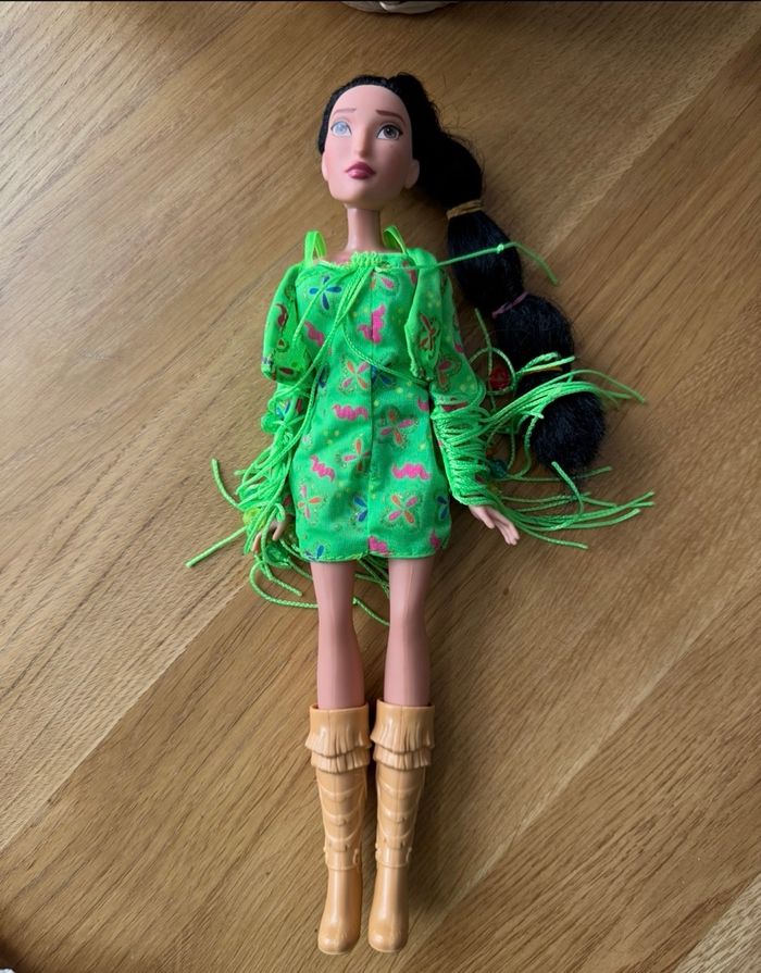 Poupée mannequin Pocahontas Disney - photo numéro 2