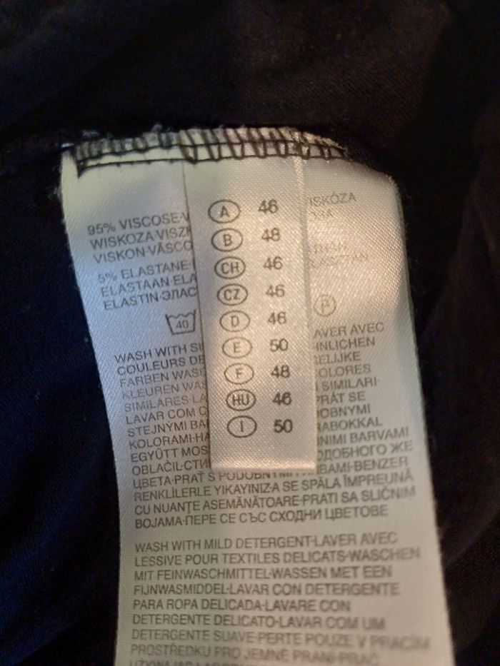 Robe noire - photo numéro 3