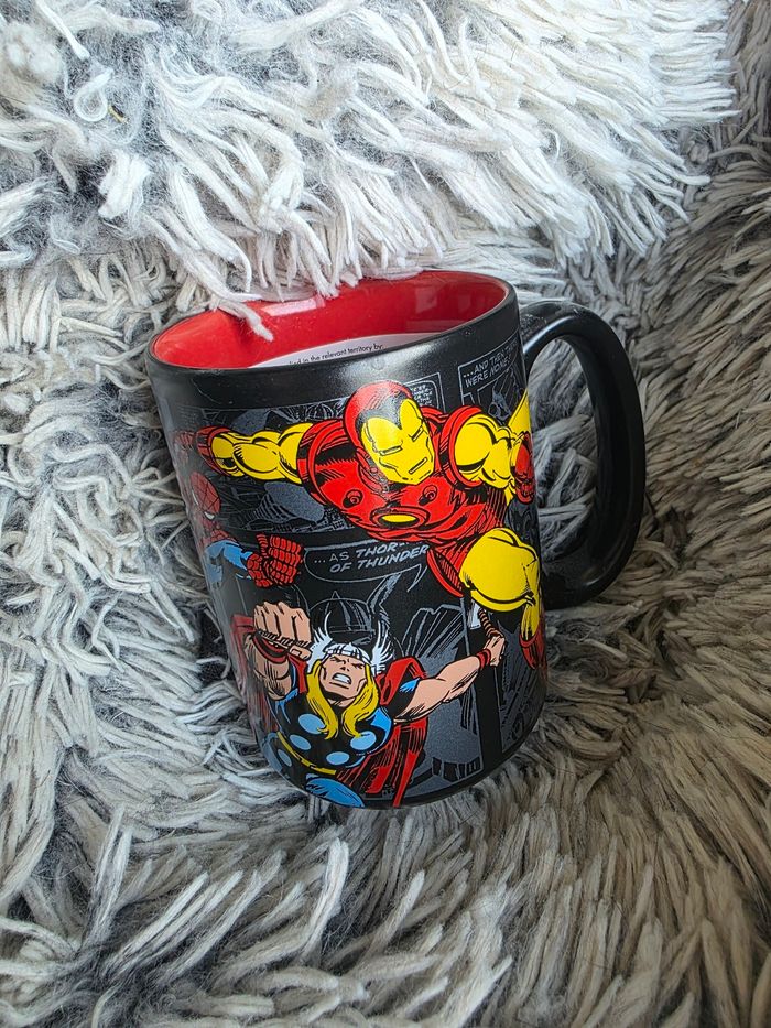 Tasse / mug disney - marvel - advengers / disneyland paris - disney store - photo numéro 3