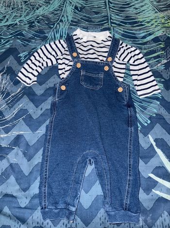 Ensemble salopette et t shirt 6 mois
