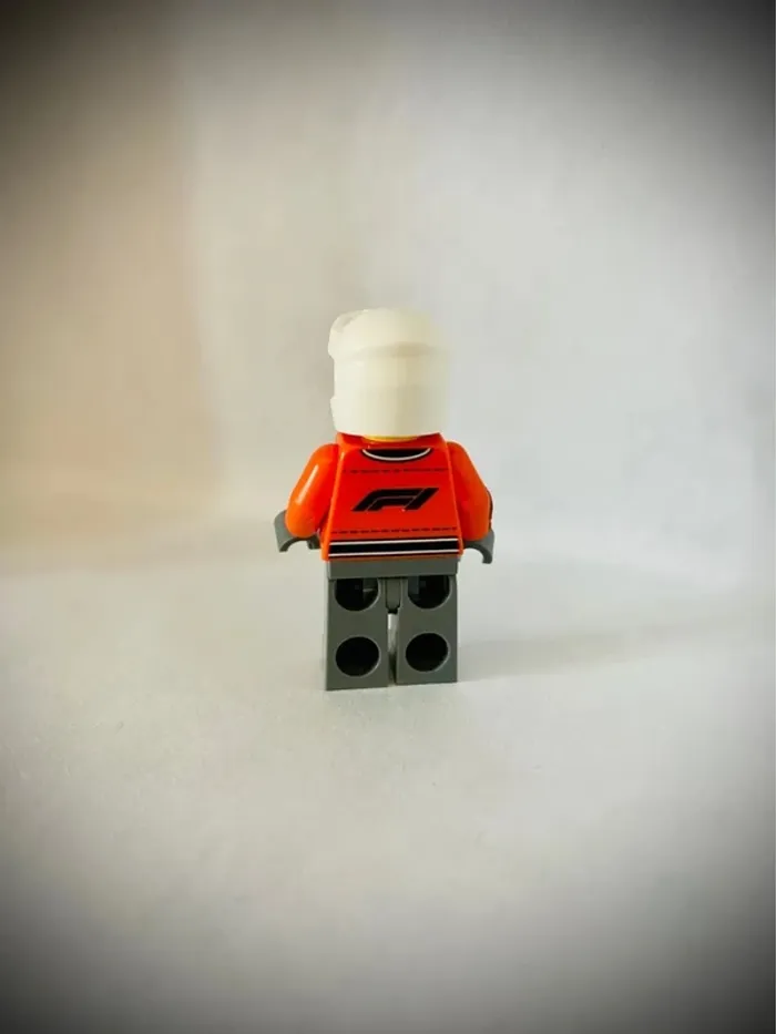 Minifigurine LEGO City - CTY1867 - Membre de l’équipe de Stand de Formule 1 - 2025 - Très bon état - photo numéro 3