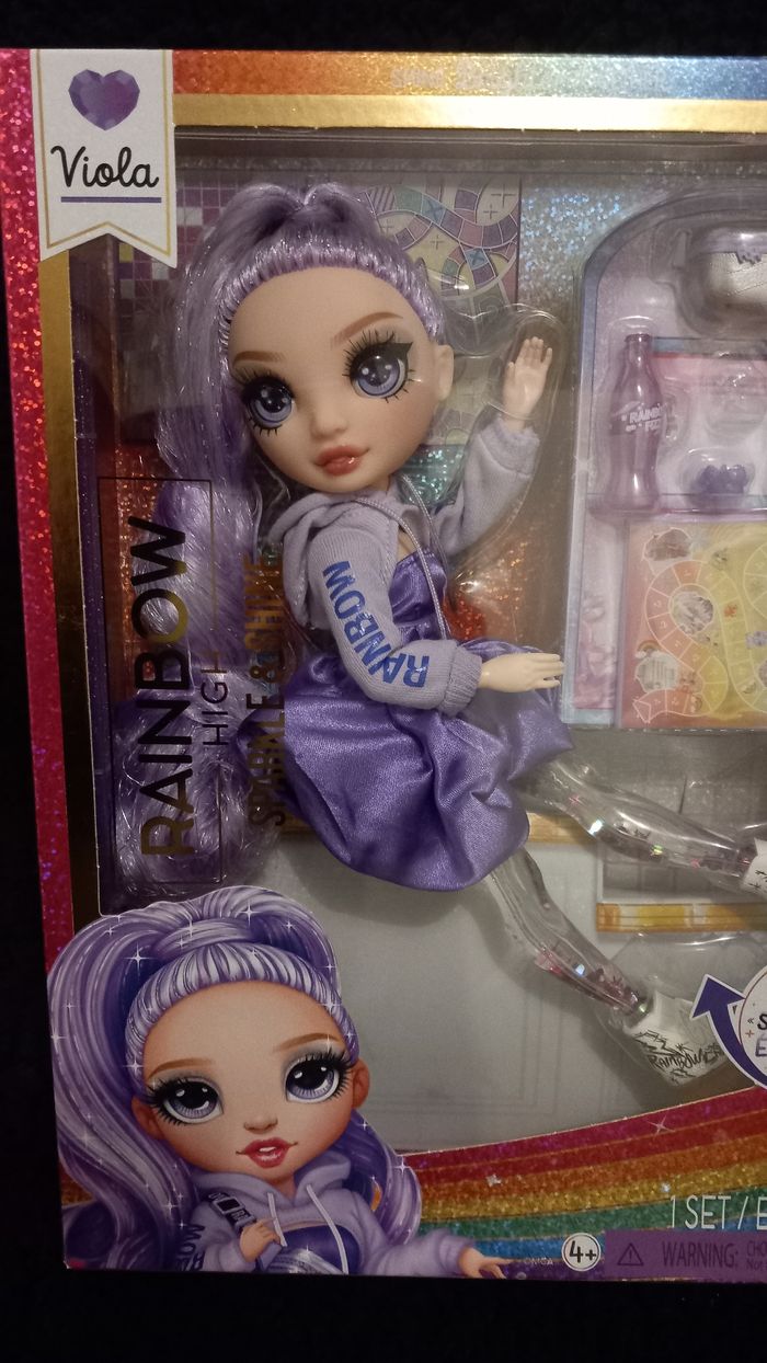 Poupée rainbow high Viola - photo numéro 2