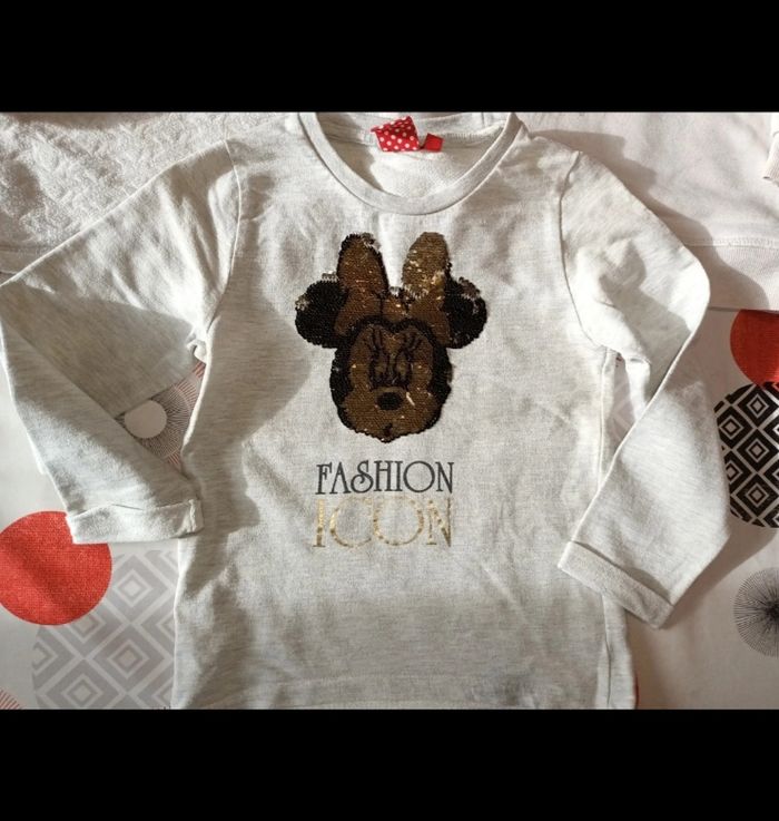 Lot 2 pulls 👧 taille 5 ans - photo numéro 2