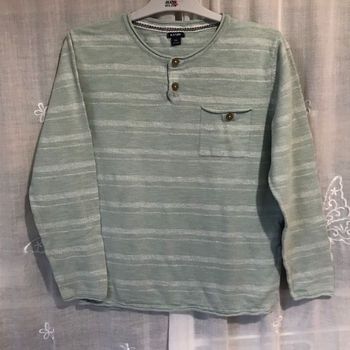 Joli t-shirt vert chiné 10 ans Kiabi