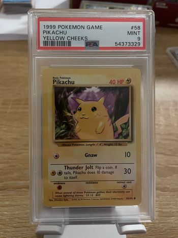 Pikachu Yellow cheeks 58/102