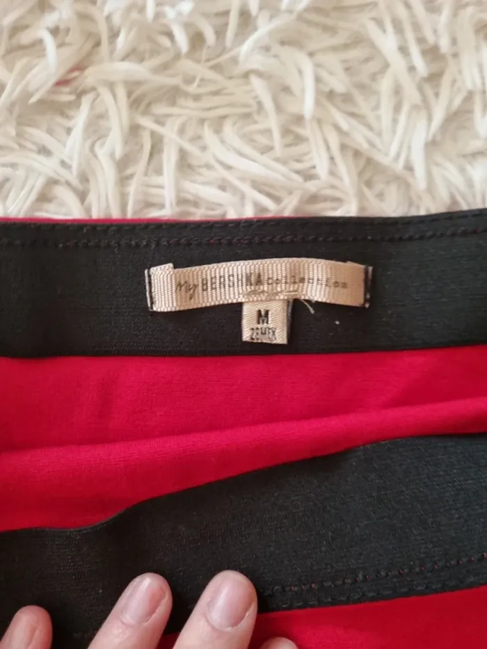 jupe rouge bershka - photo numéro 2