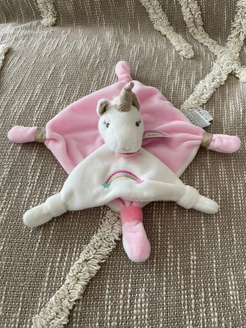 Peluche doudou et compagnie plat 14cm licorne rose et blanc arc en ciel parfait état