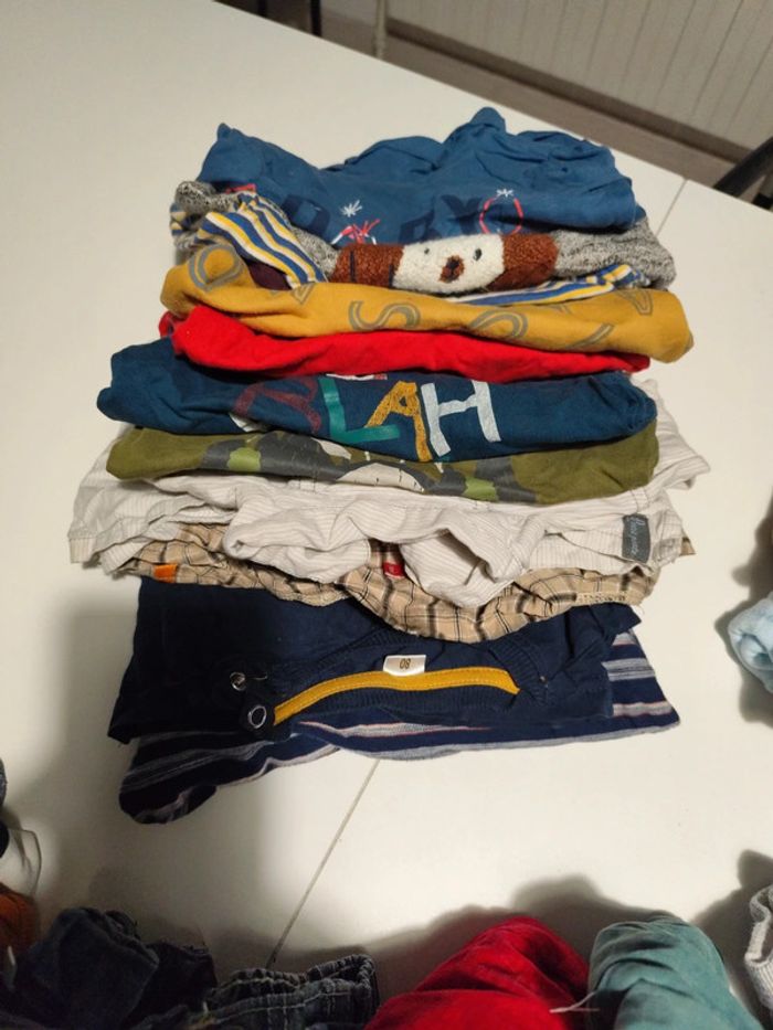 Gros lot vêtements garçon 18 mois - photo numéro 4