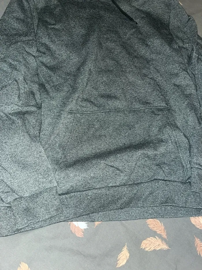 Pull gris à capuche homme - photo numéro 2