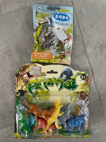 Figurines dinosaures