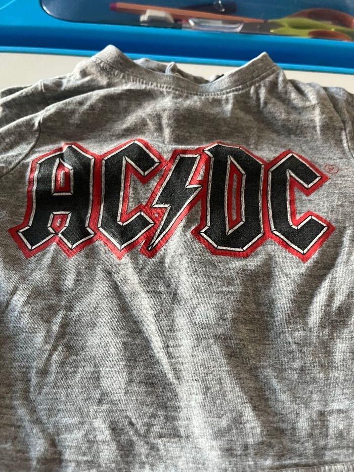 Pull fin acdc - photo numéro 6