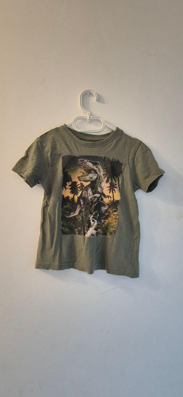 Lot t-shirt garçon 4 ans - photo numéro 4