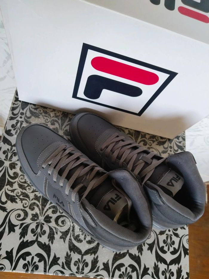 Magnifiques baskets montantes homme Fila pointure 42 - photo numéro 5