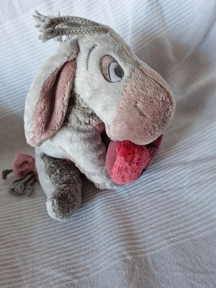 Peluche  bourriquet avec coeur Disney  nicotoy - photo numéro 5