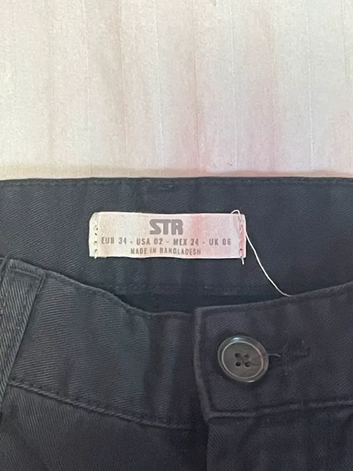 Pantalon cargo noir - photo numéro 3