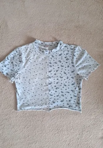 Crop top / Crop top à motifs / T-shirt court / T-shirt manche courte / Top court