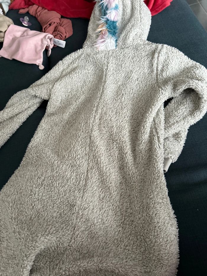 Sur pyjama licorne  taille M - photo numéro 8