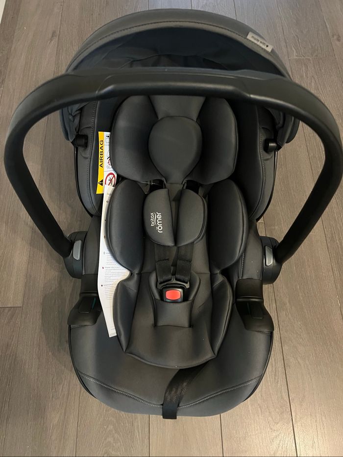 Siège auto I-size Baby Safe Pro Britax Romer - photo numéro 3