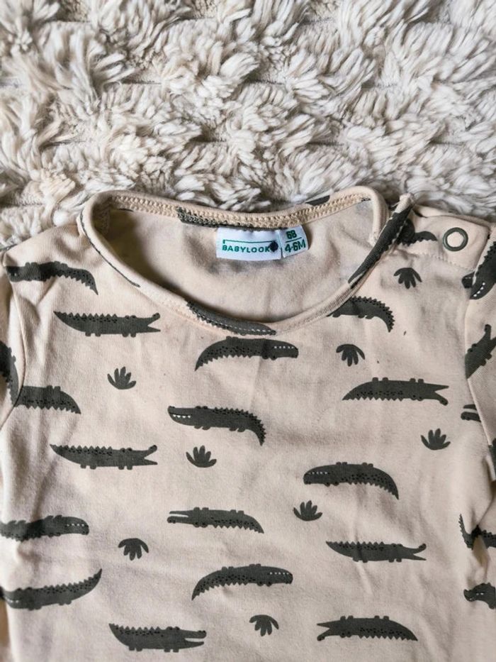 Tee shirt bébé beige - photo numéro 2