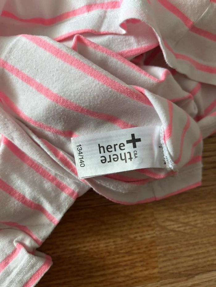 T-shirt C&A fille 10ans - photo numéro 6