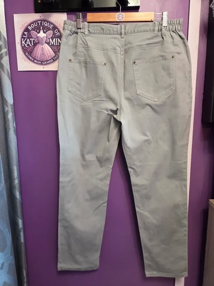 Pantalon court stretch T44 Blanche porte - photo numéro 4