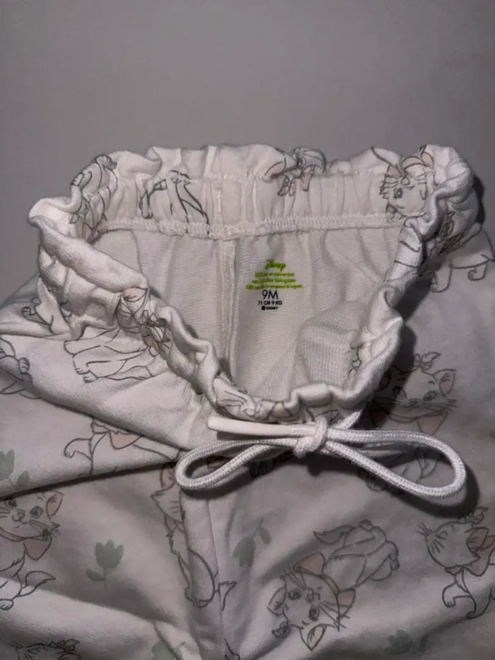 Pantalon Disney marie 9 mois - photo numéro 2