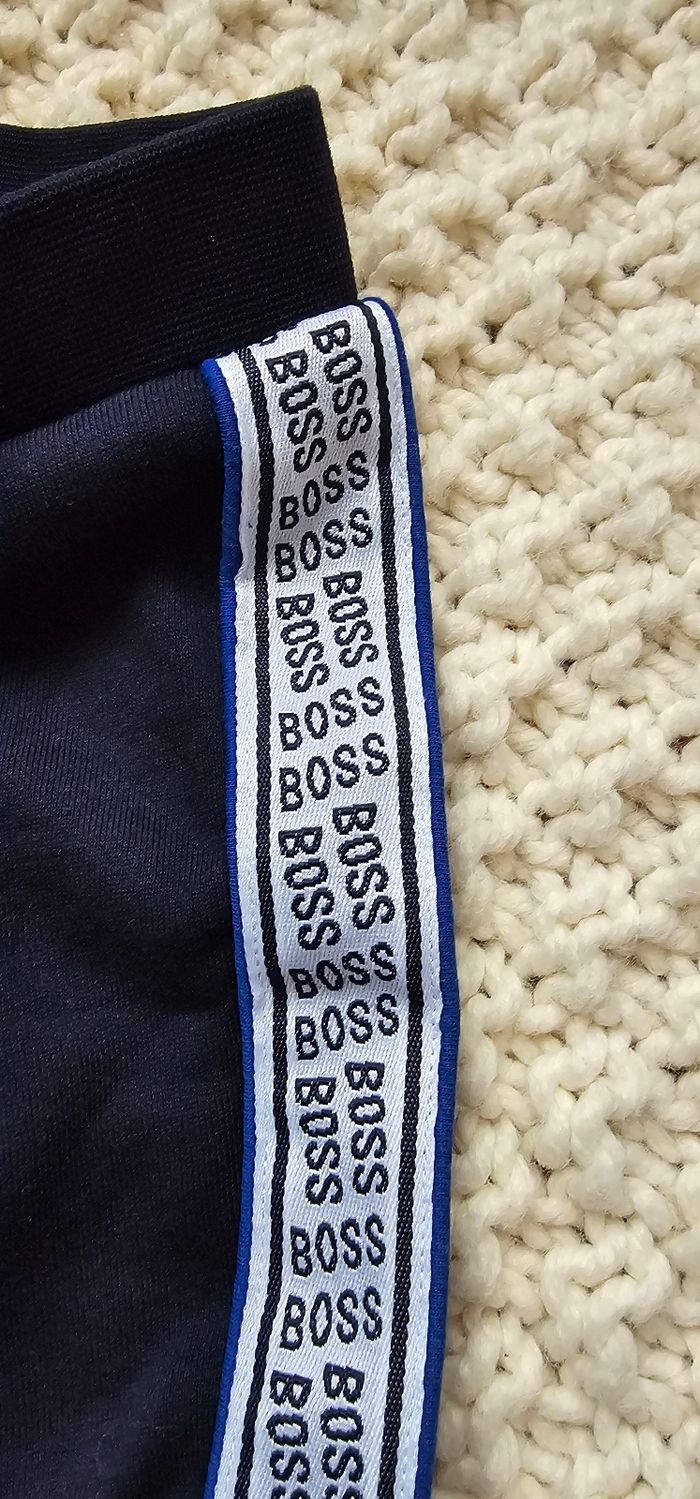 Jogging 6 mois Hugo Boss - photo numéro 5