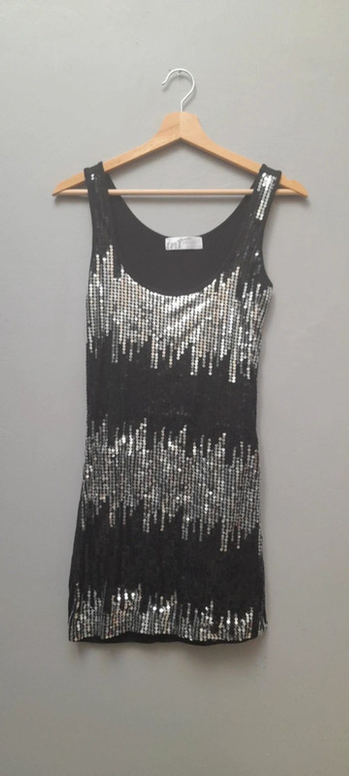 Robe à sequins
