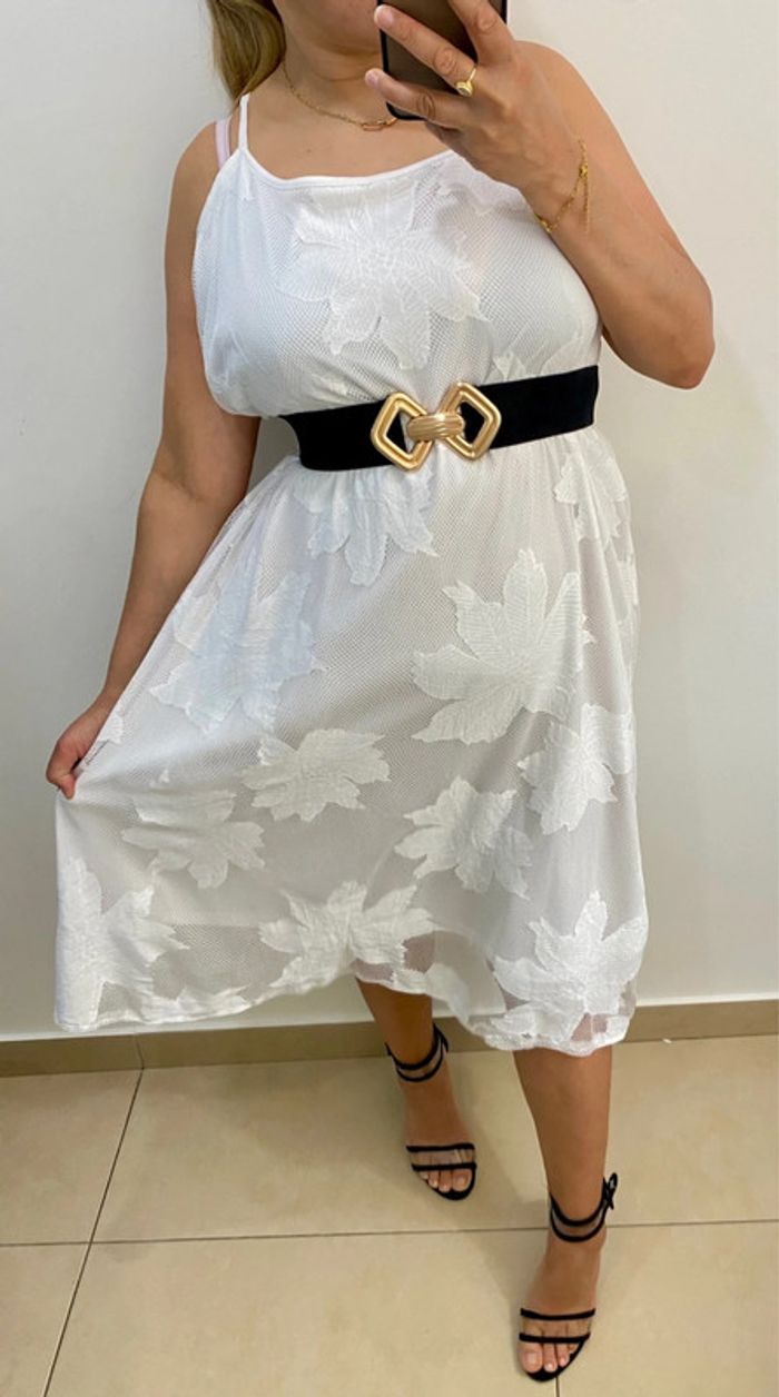 Robe sans manches taille 44
