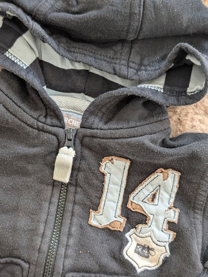 Veste à capuche zippée Orchestra – 9 mois – Très bon état 👶 - photo numéro 2