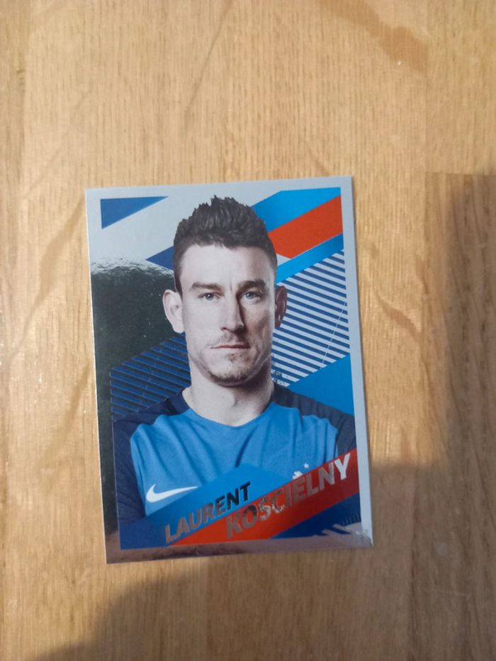 Carte Argent Laurent Koscielny 16 France FFF Panini Family Carrefour