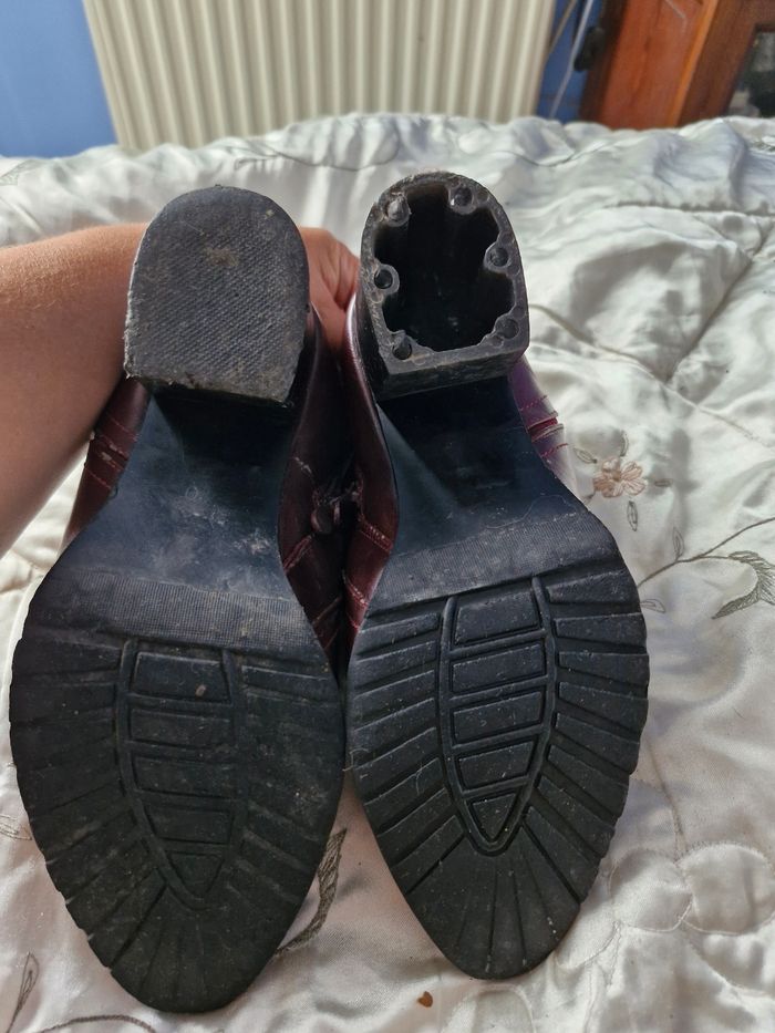 Superbes bottines Cuir bordeaux a talons - photo numéro 10