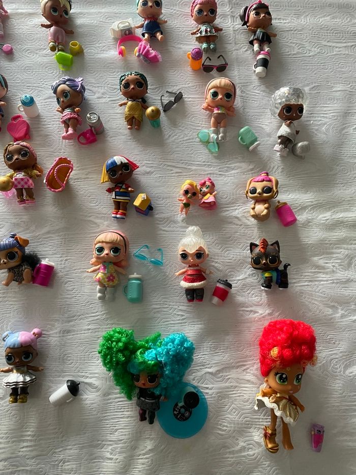Lot 32 poupées lol avec accessoires - photo numéro 3