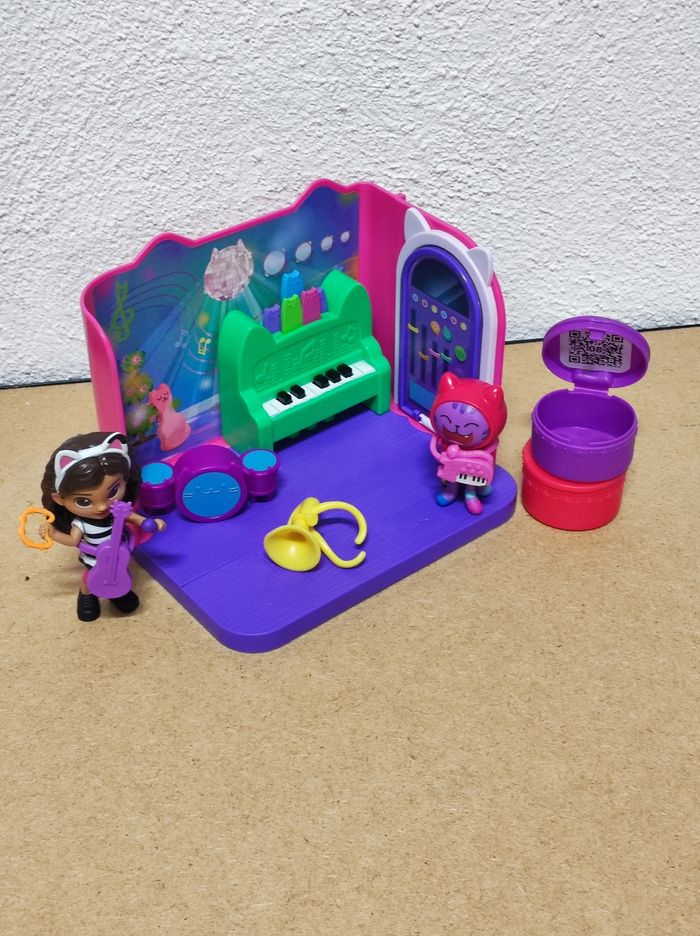 La salle de musique de DJ miaou - pièce gabby chat - photo numéro 2