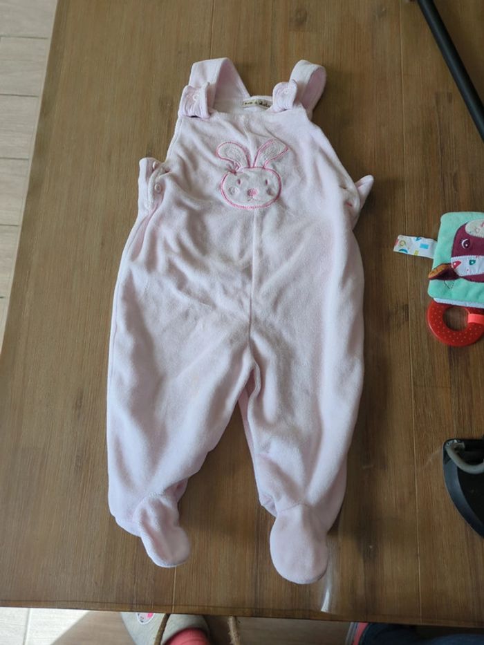 Salopette avec pied