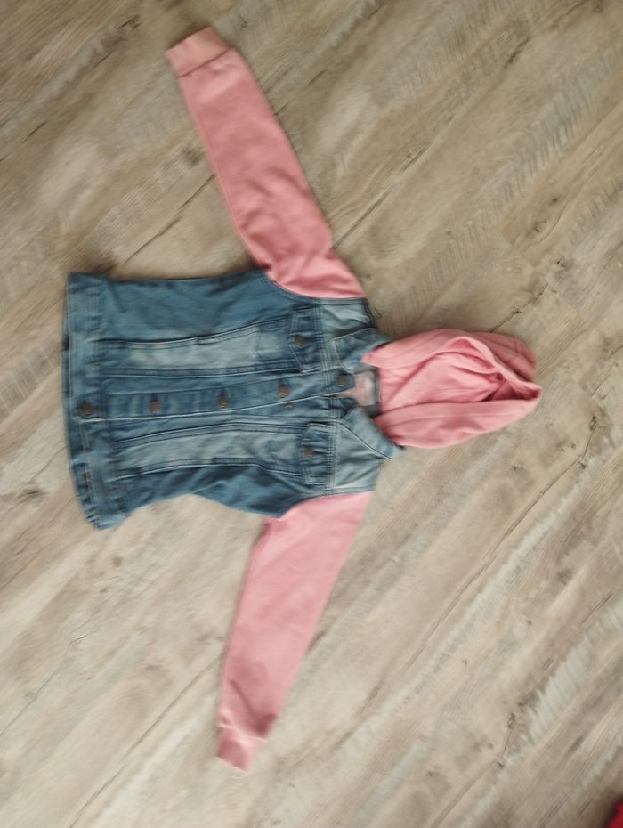 Veste en jean fille avec manche sweat rose