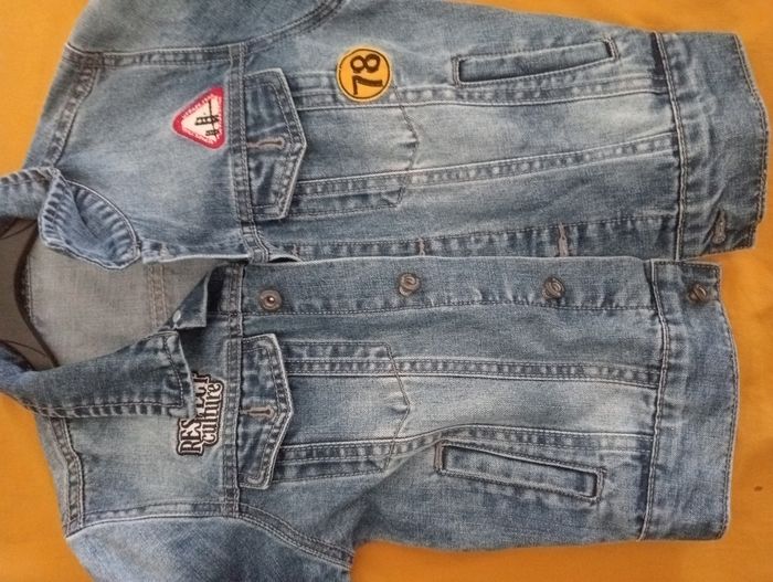 Veste en jeans 5/ 6 ans - photo numéro 3