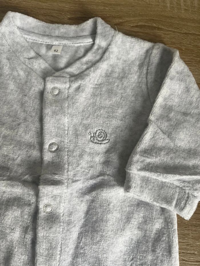 Pyjama bébé 👶🏻 - photo numéro 2