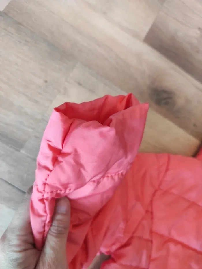 Doudoune fine étiqueté 3 ans mais taille 4 ans - photo numéro 6