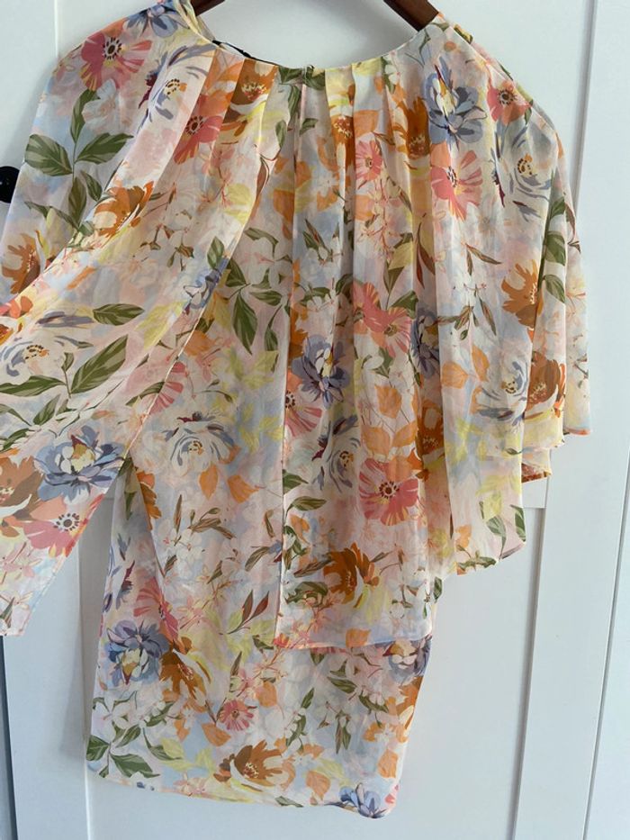 Magnifique tenue fleurie état neuf 38 - photo numéro 5