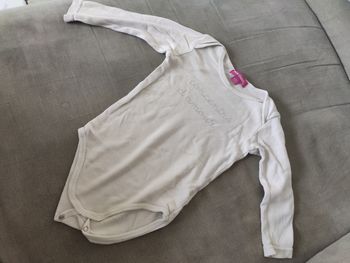 Body pik ouic 12 mois blanc rosé