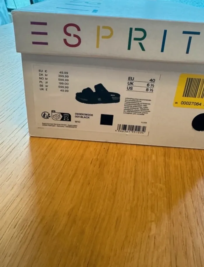 Esprit Mules à scratch Noire imitation fourrure taille 40 Neuf dans sa boîte d'origine. - photo numéro 9
