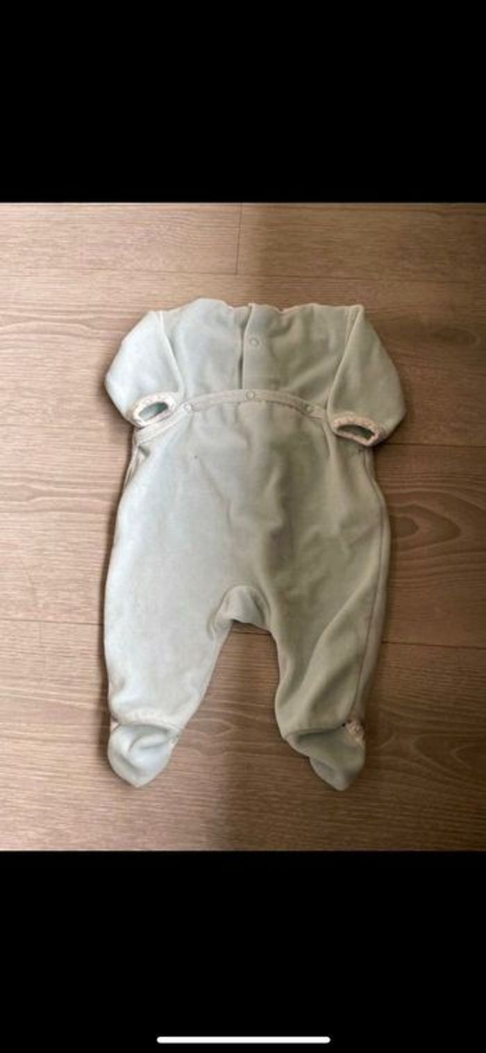 Pyjama vertbaudet taille 1 mois - photo numéro 2