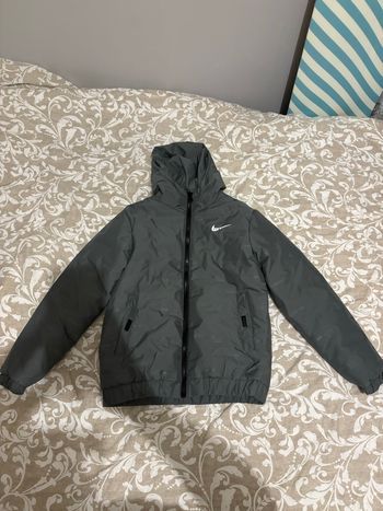 Doudoune Nike taille XS