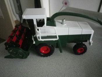 MOISSONNEUSE A FRICTION