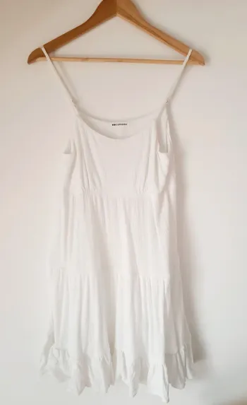 Robe blanche à bretelle bohème taille S